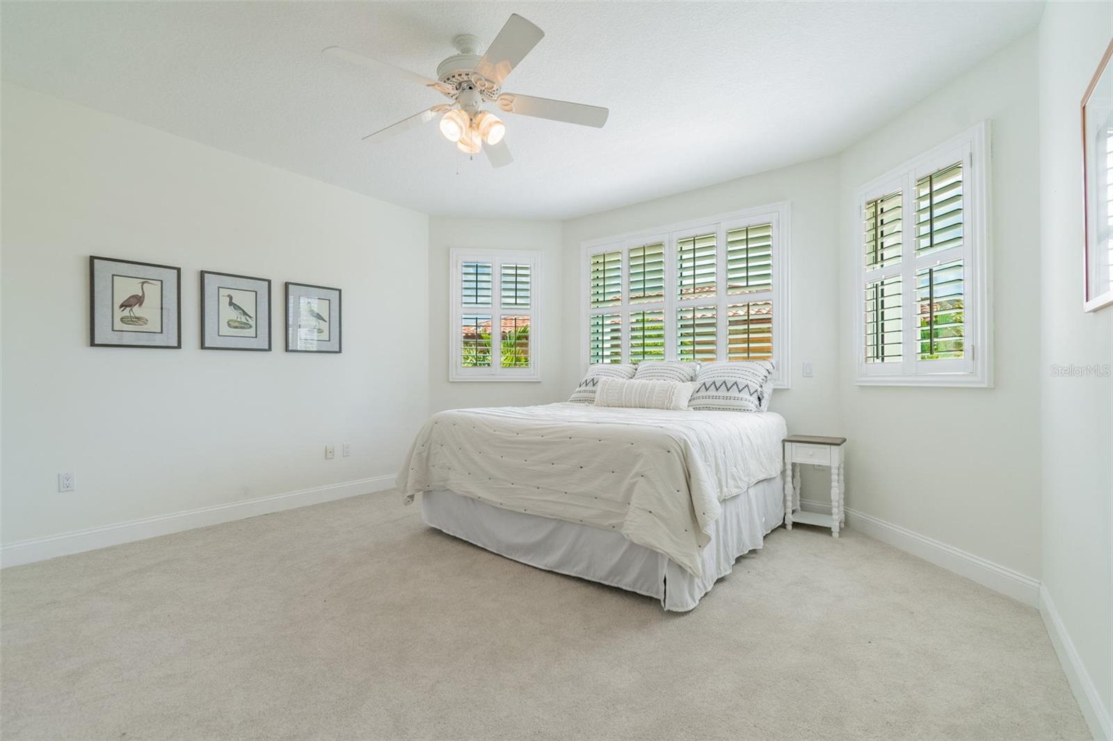 VINOY PLACE CONDO - Residential Lease