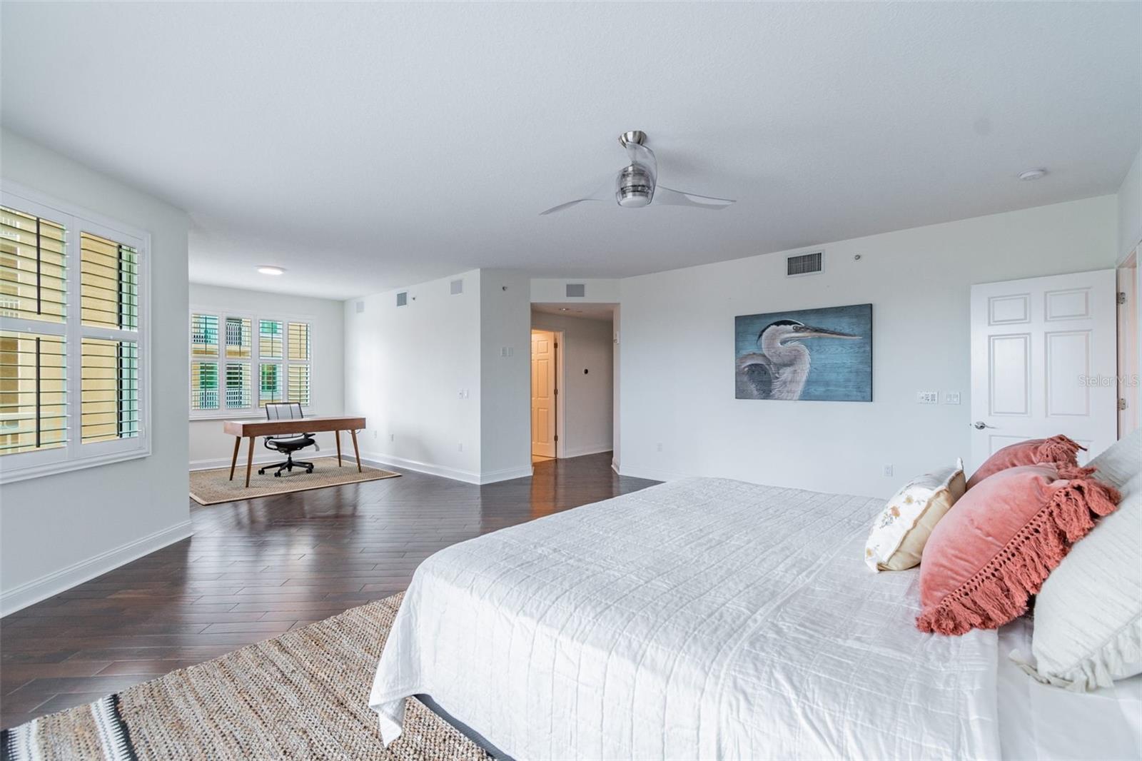 VINOY PLACE CONDO - Residential Lease