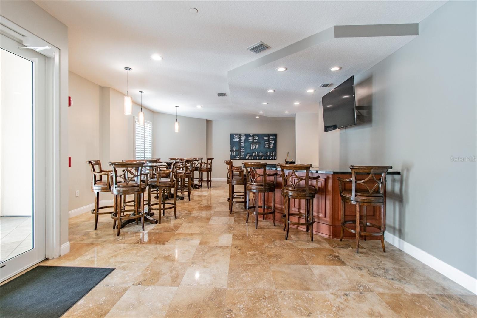 VINOY PLACE CONDO - Residential Lease