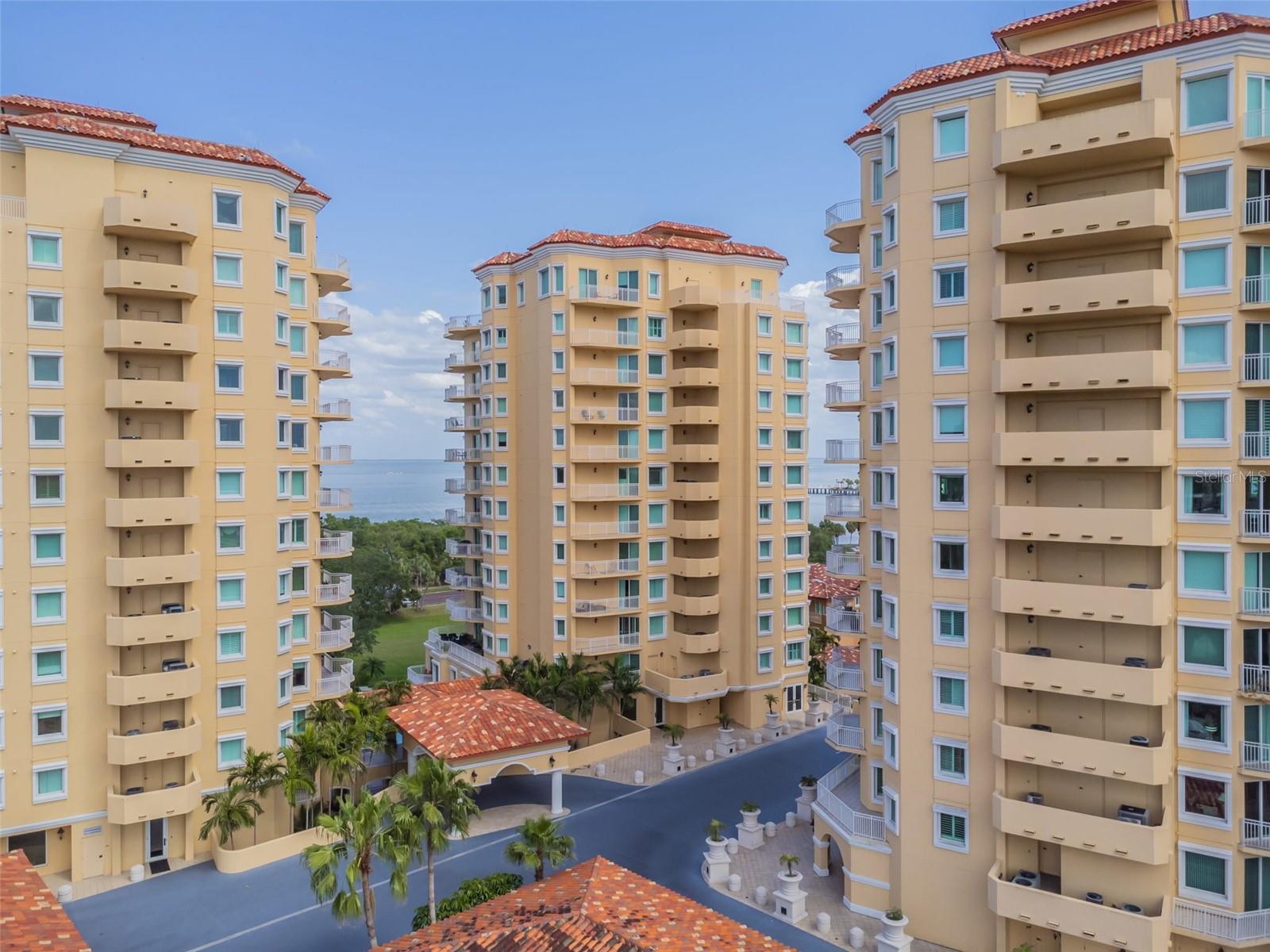 VINOY PLACE CONDO - Residential Lease