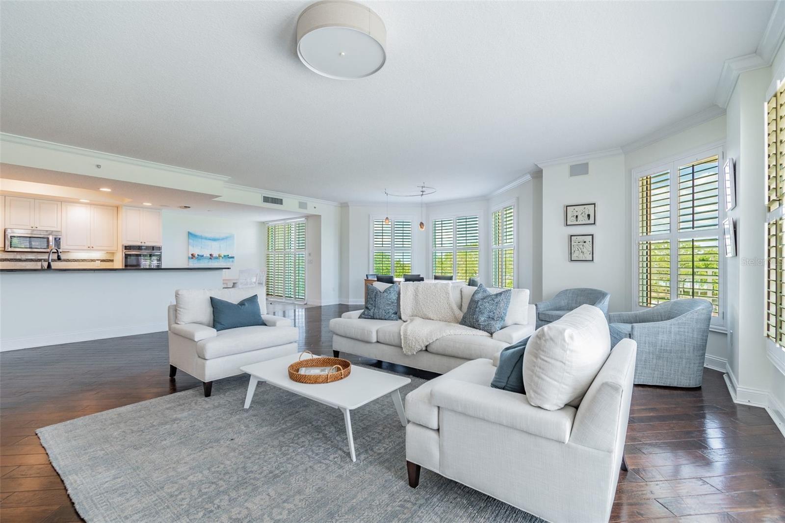 VINOY PLACE CONDO - Residential Lease