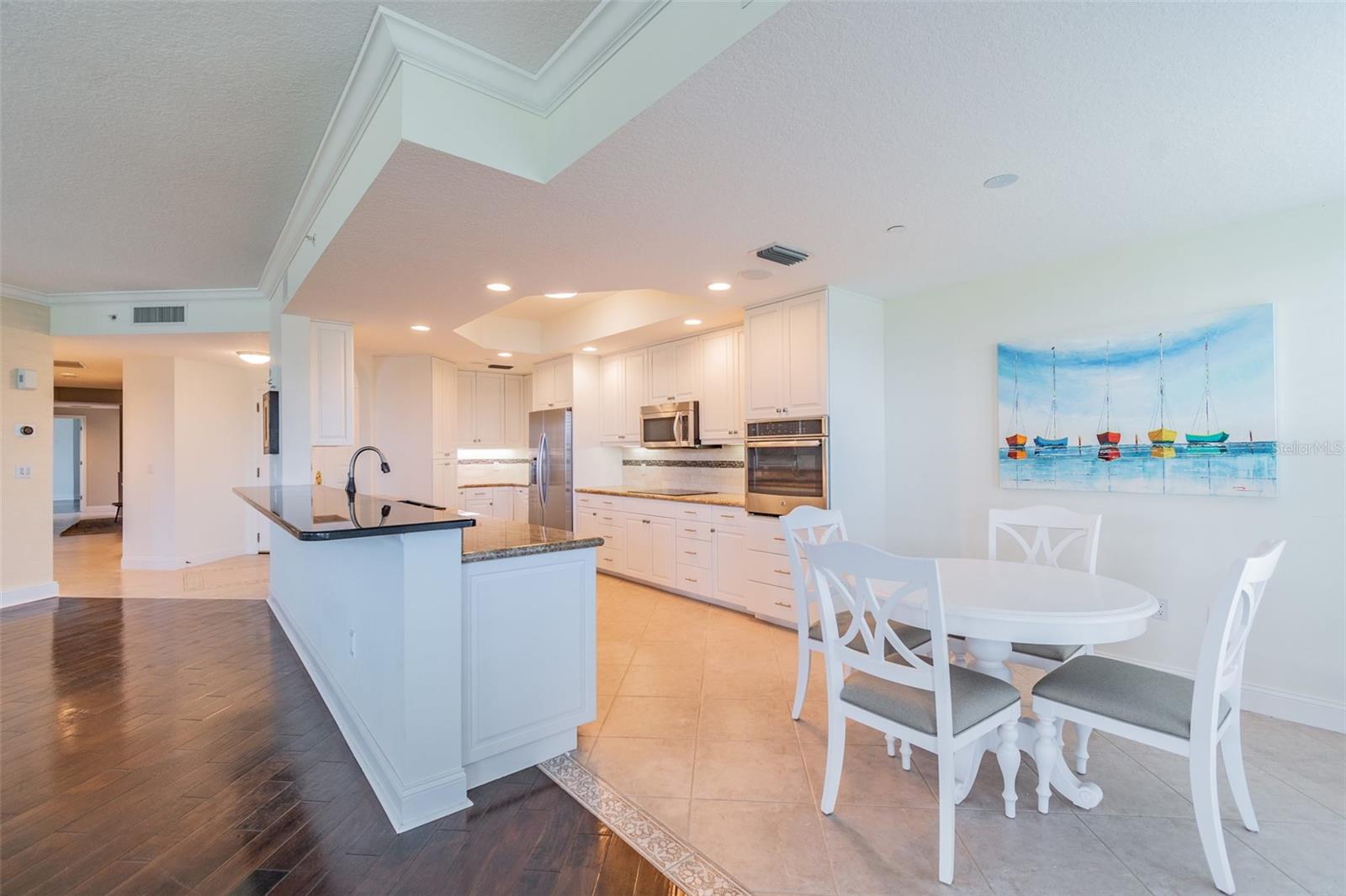 VINOY PLACE CONDO - Residential Lease