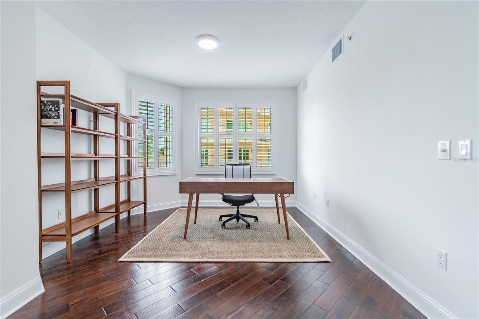 VINOY PLACE CONDO - Residential Lease