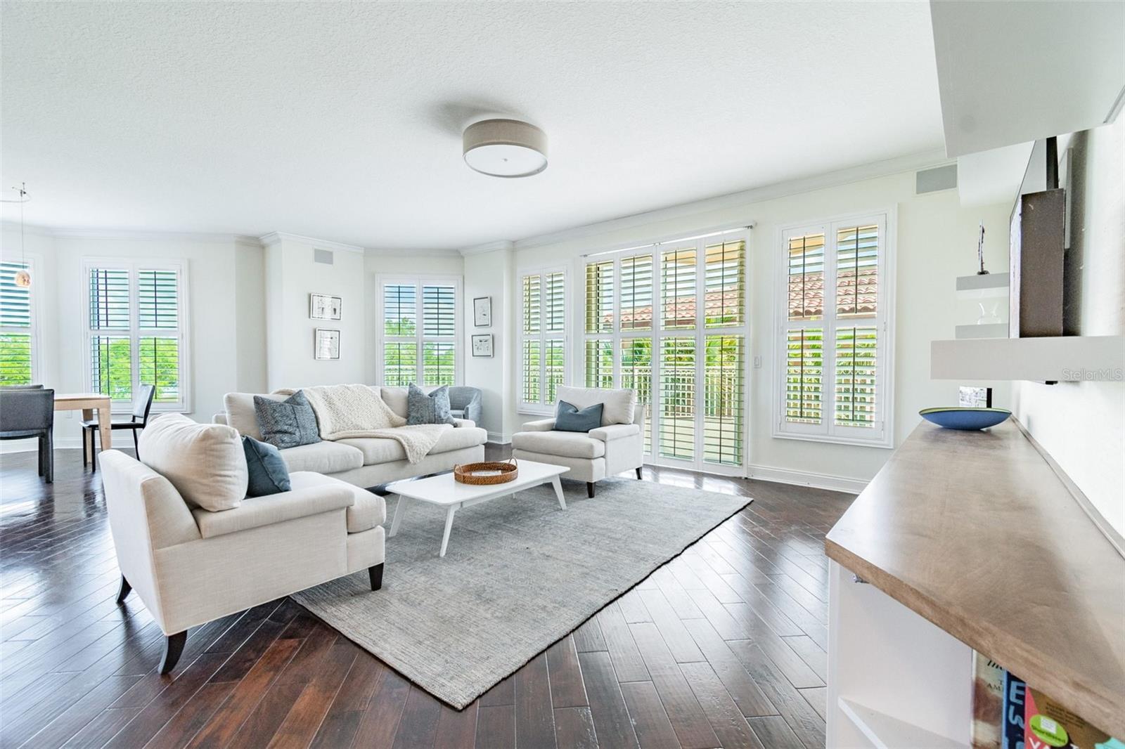 VINOY PLACE CONDO - Residential Lease