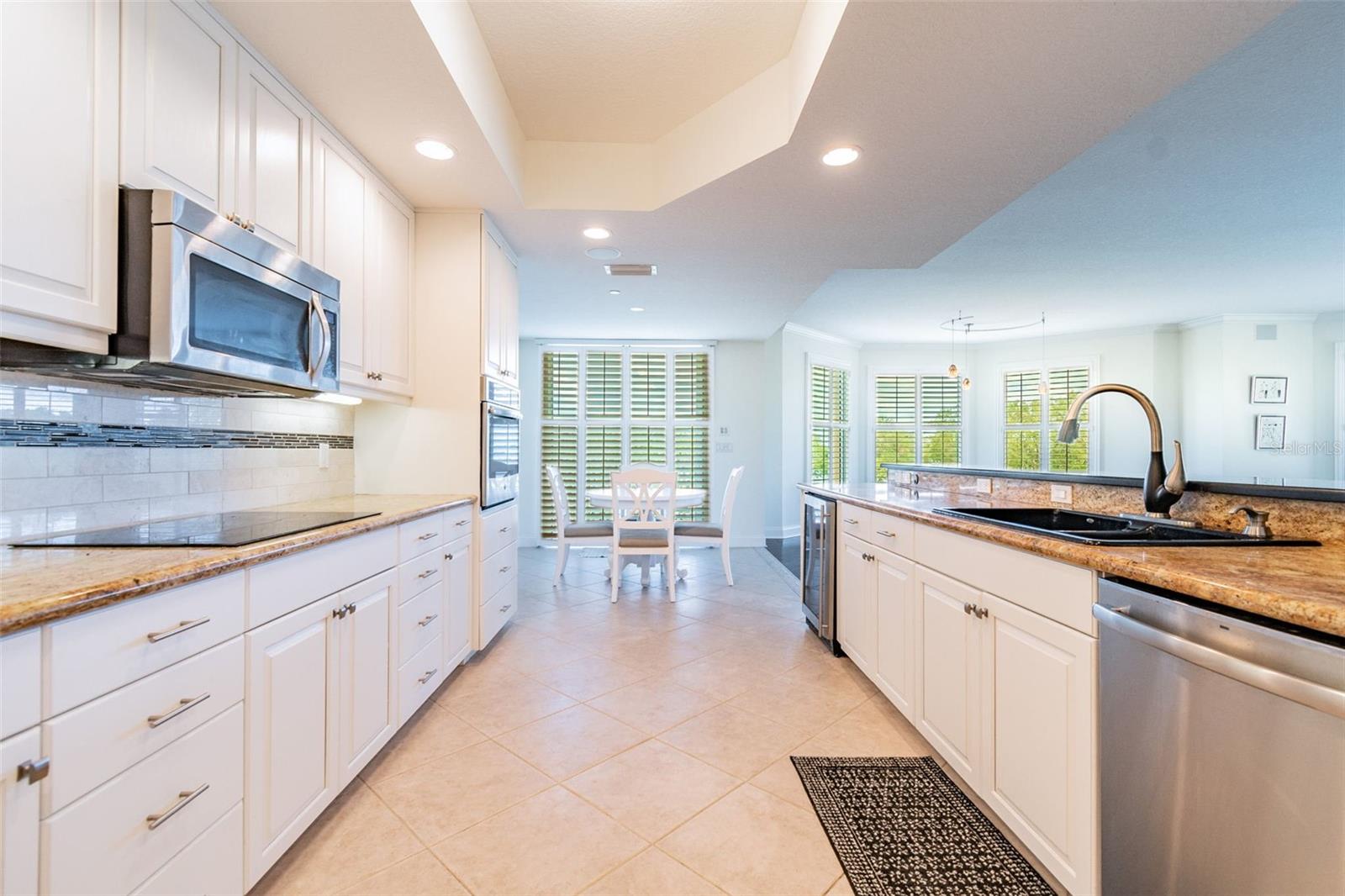 VINOY PLACE CONDO - Residential Lease