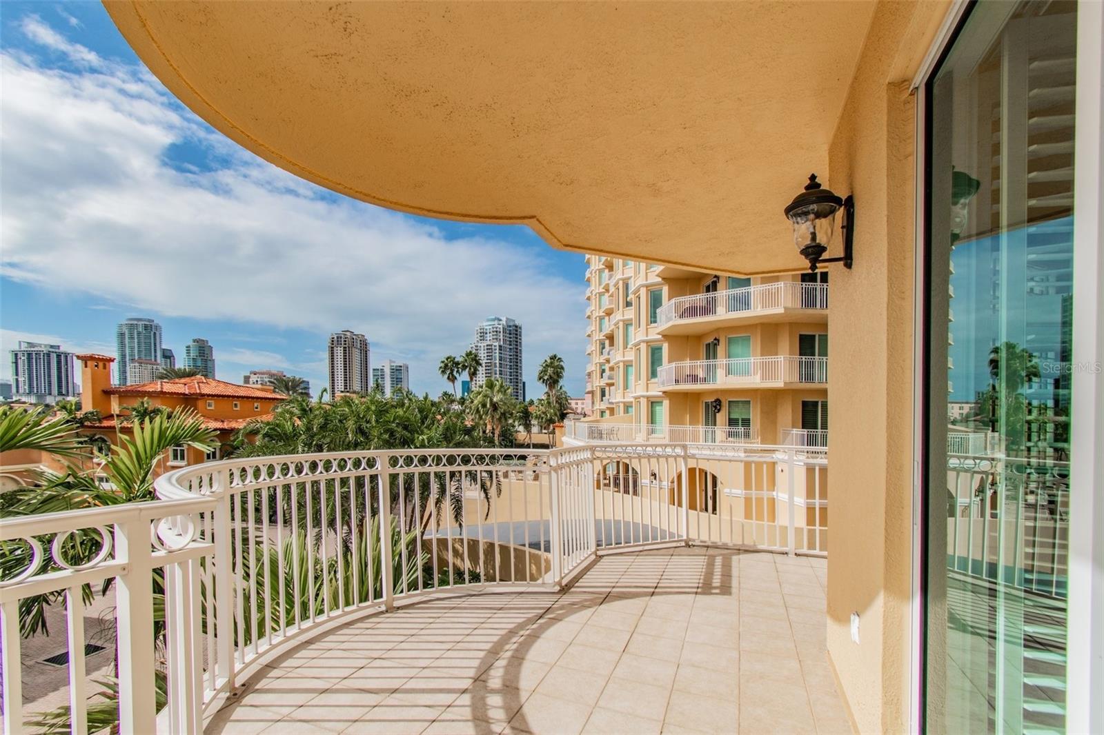 VINOY PLACE CONDO - Residential Lease