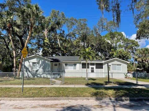 Photo of 741 28th Avenue S, St Petersburg, FL 33705 (MLS # TB8455014)