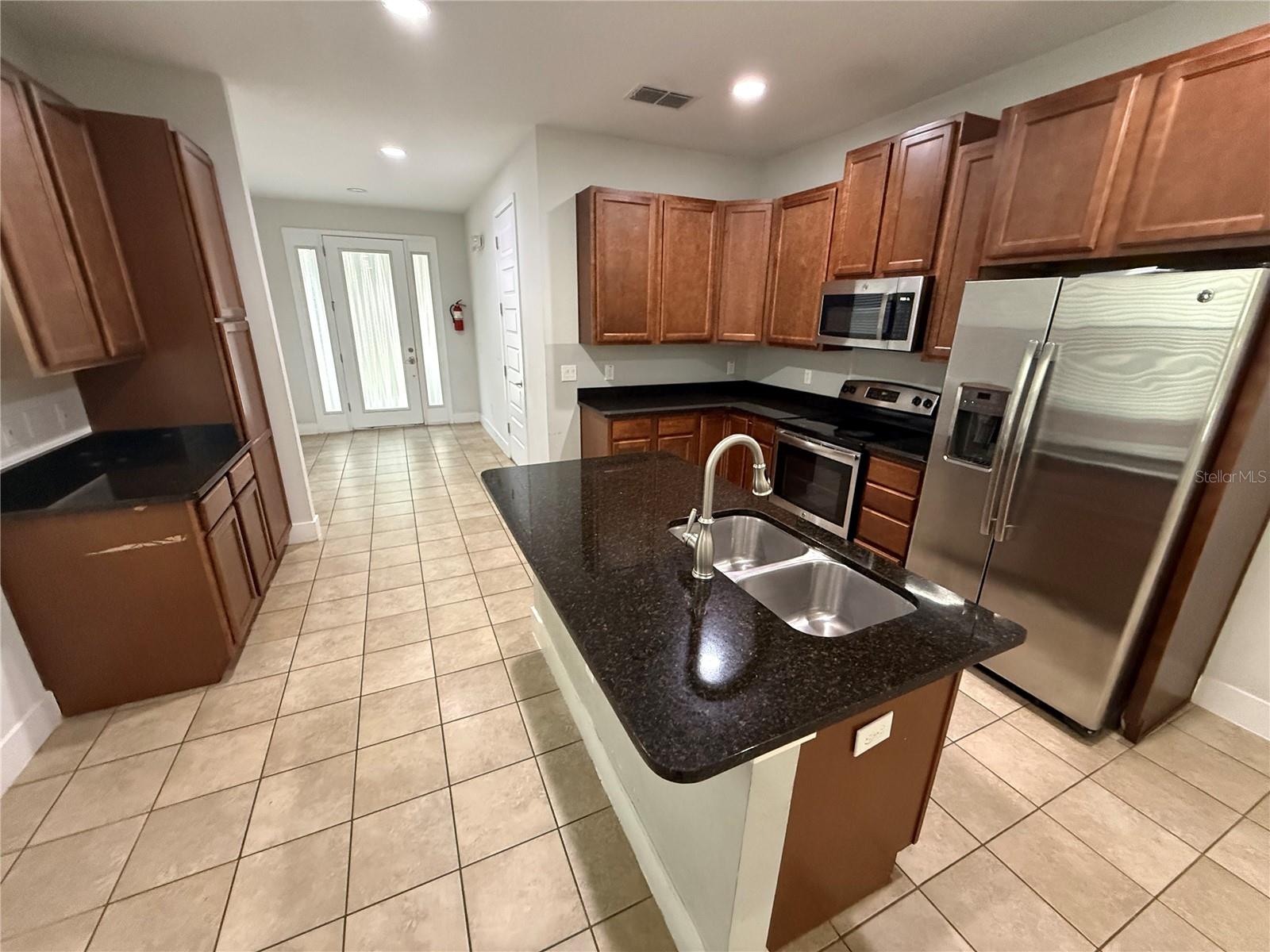 481 LASSO DRIVE