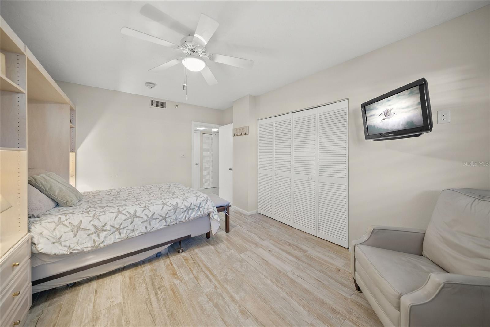 GULF & BAY CLUB PH 6 - Residential