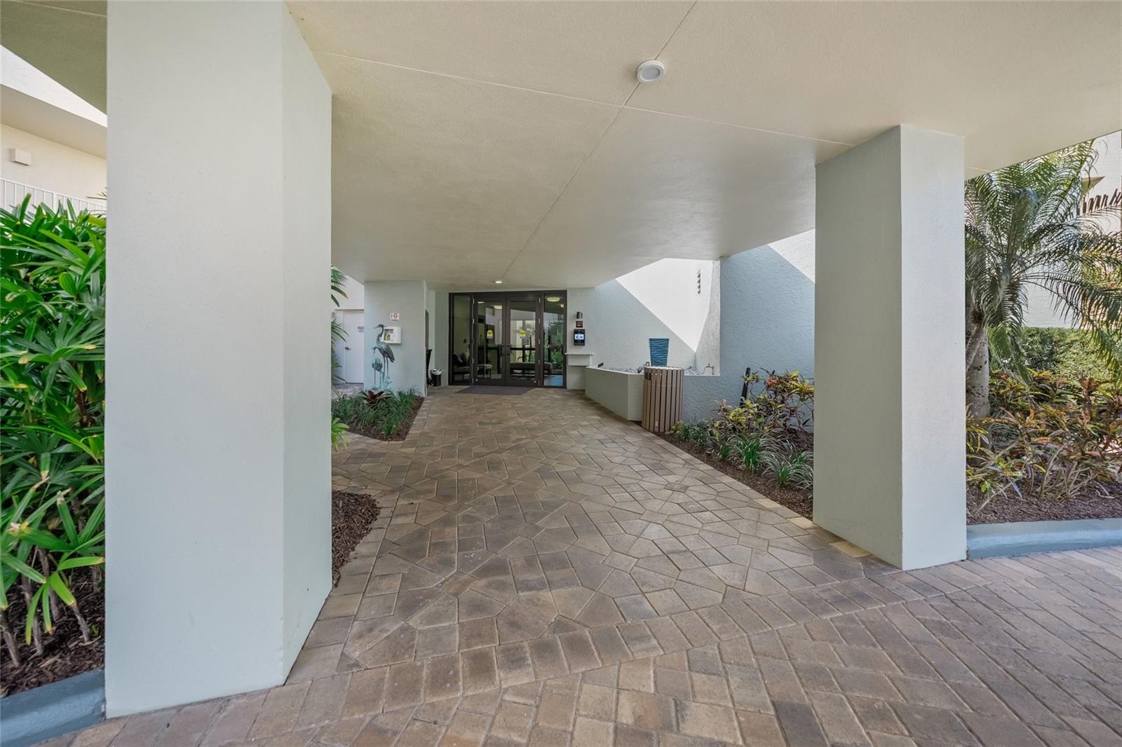 GULF & BAY CLUB PH 6 - Residential