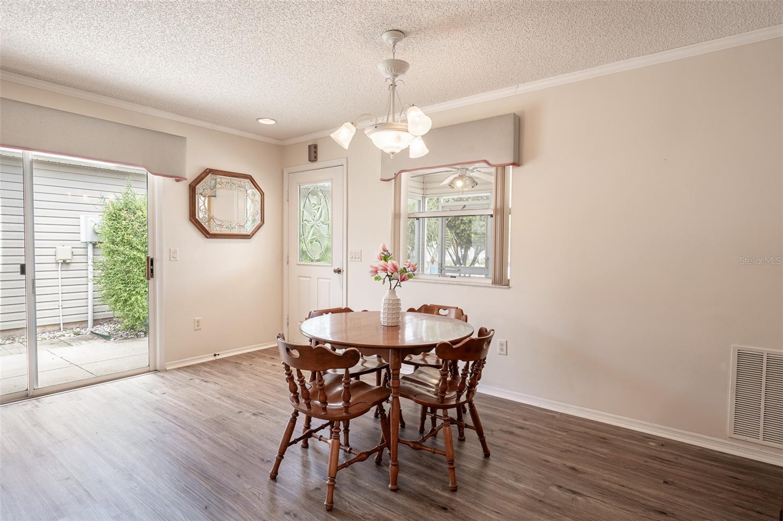 VILLAGES OF SUMTER VILLA NATCHEZ - Residential