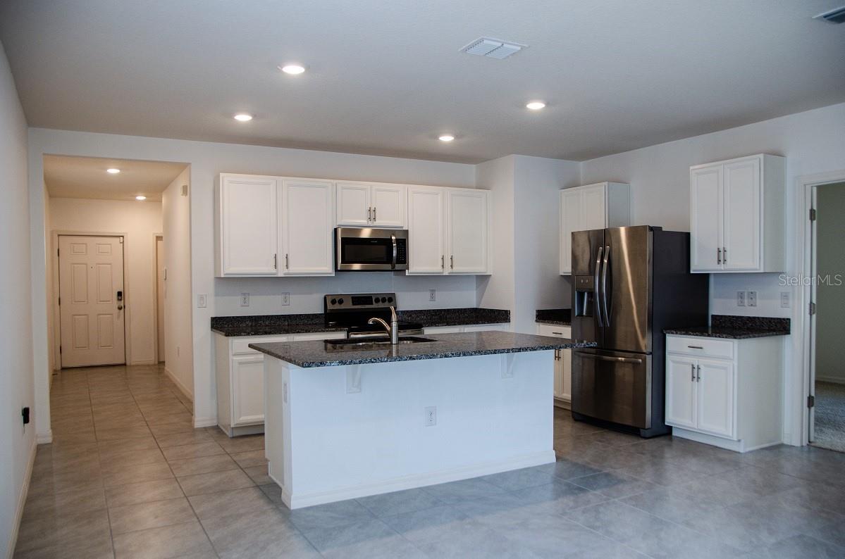 864 GUNNISON DRIVE