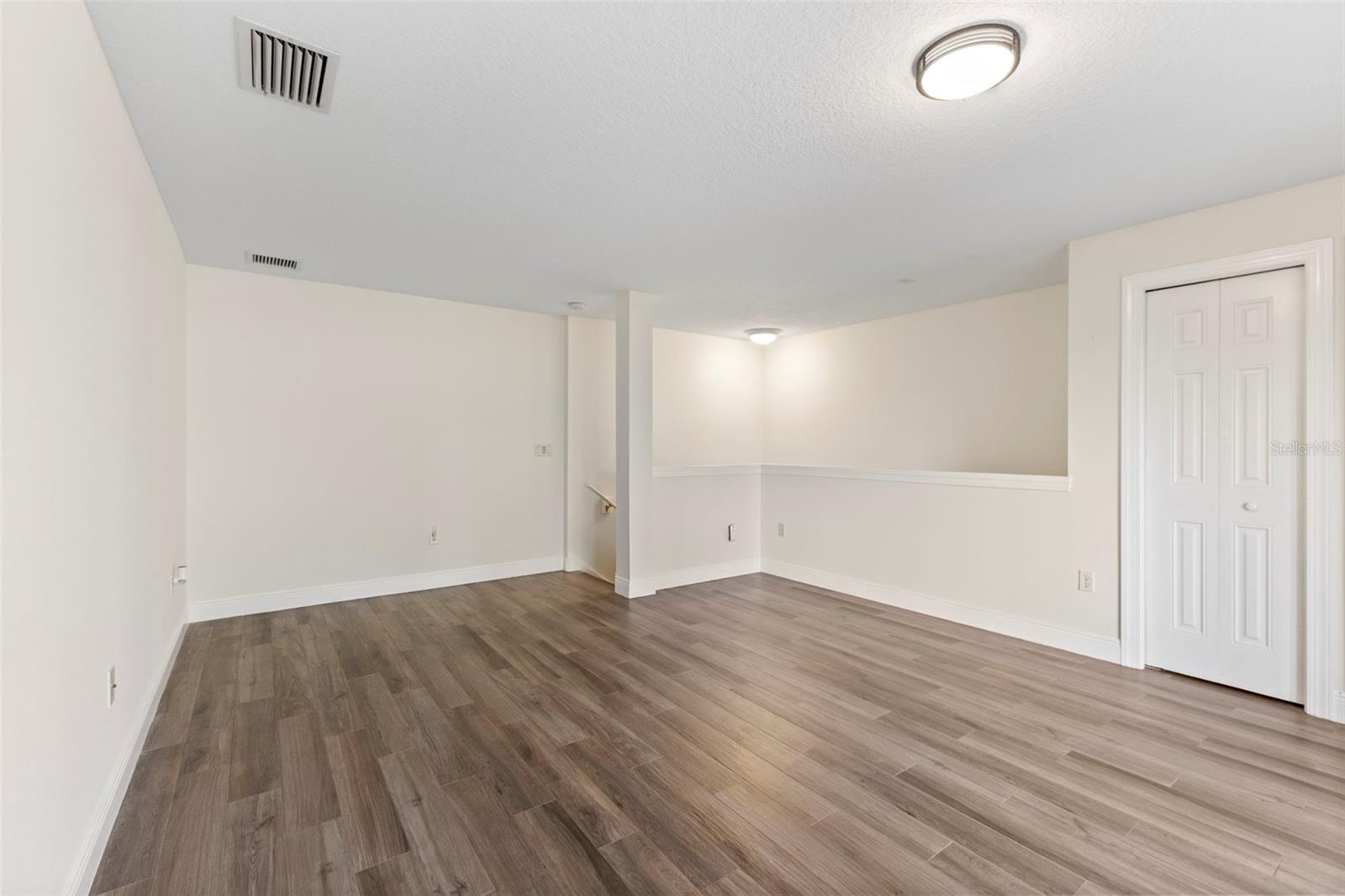 RIVERDALE REV - Residential