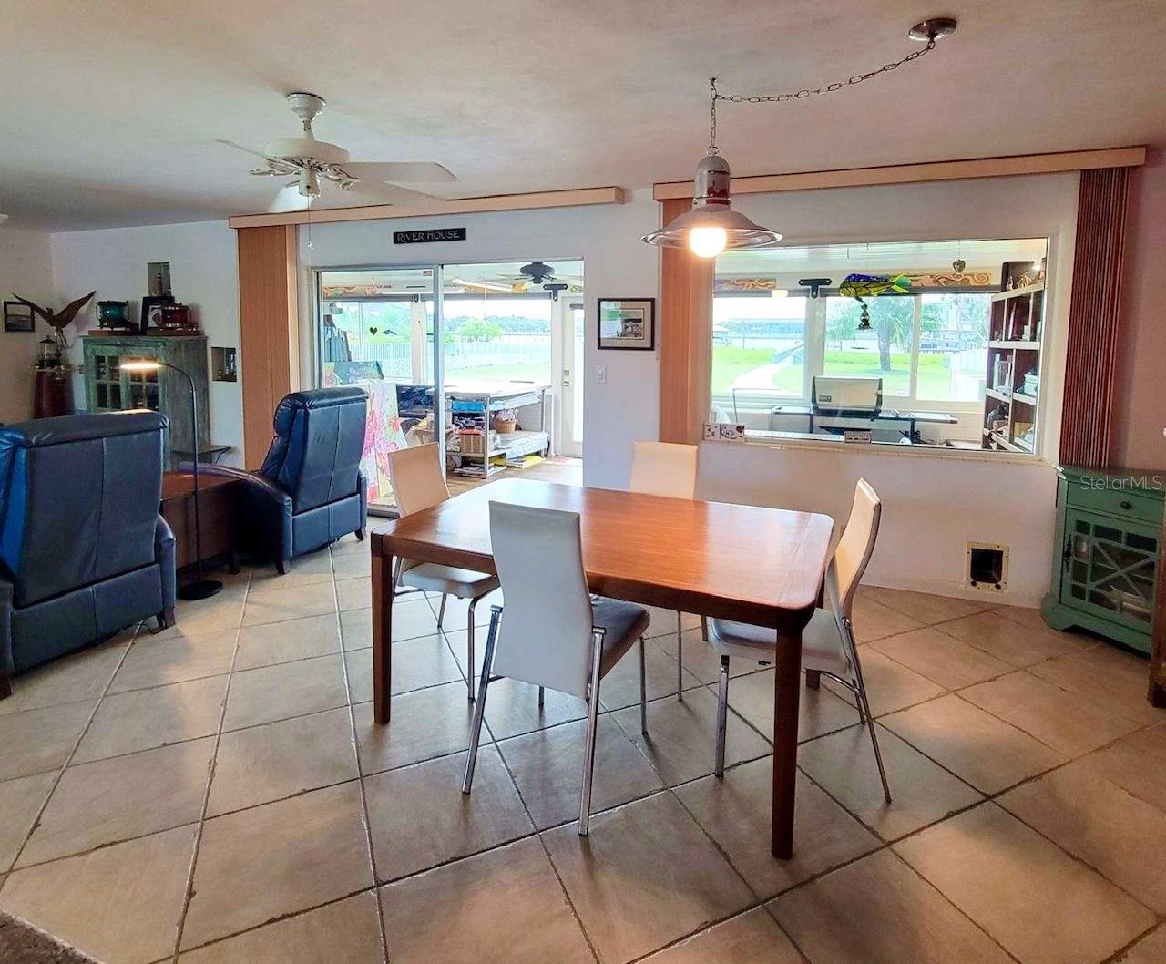 BOUCHELLES ISLAND - Residential