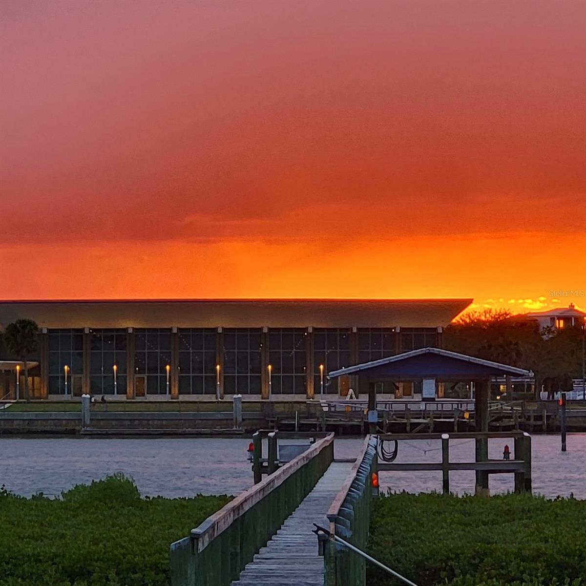 BOUCHELLES ISLAND - Residential