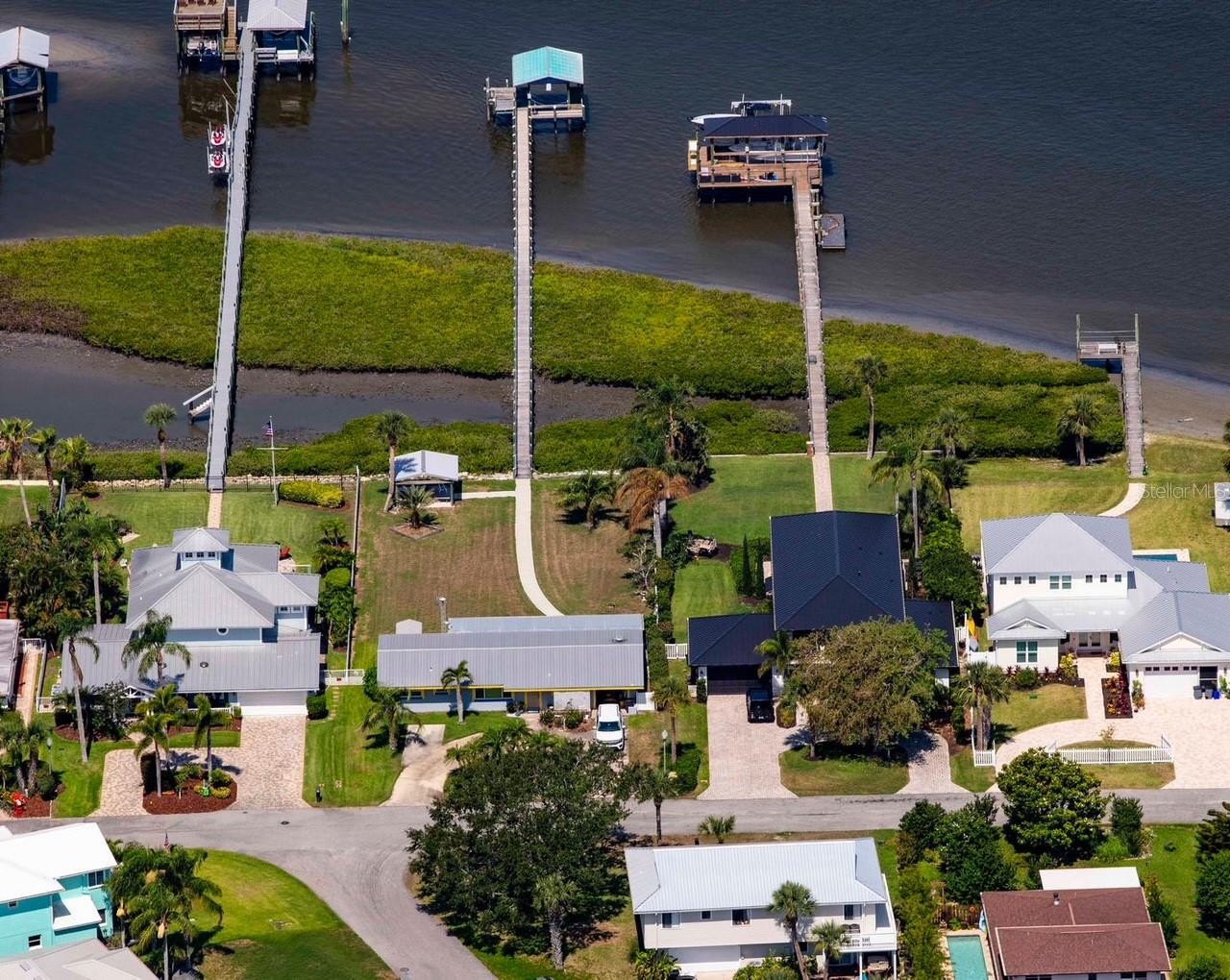 BOUCHELLES ISLAND - Residential