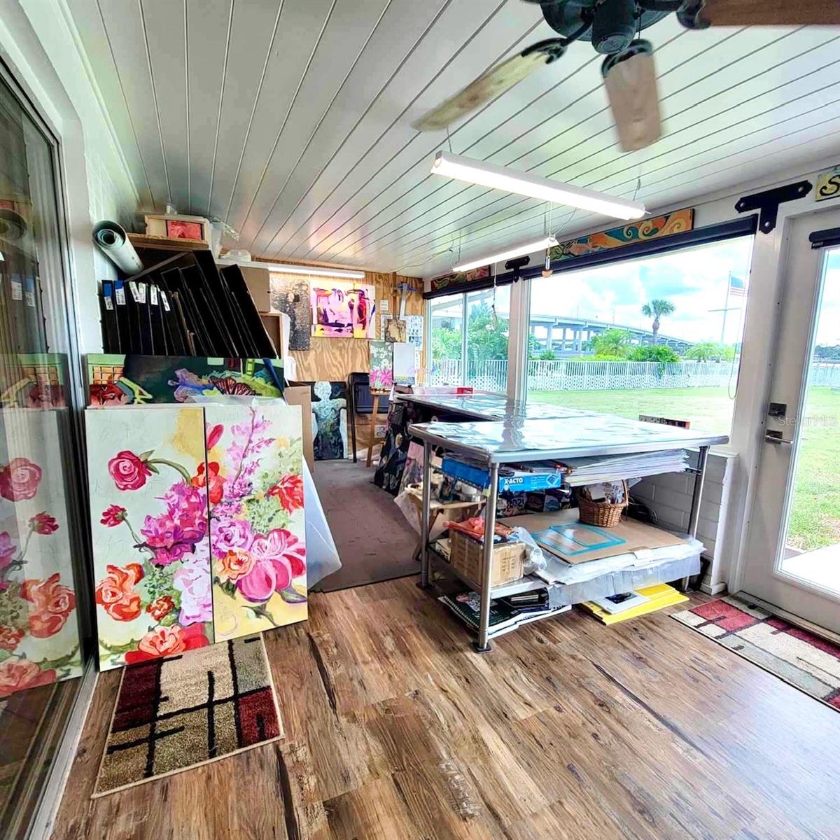 BOUCHELLES ISLAND - Residential