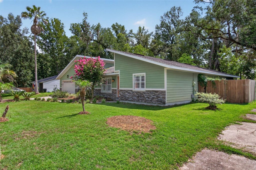 Photo of 3817 NW 28th Terrace, Gainesville, FL 32605 (MLS # GC541647)