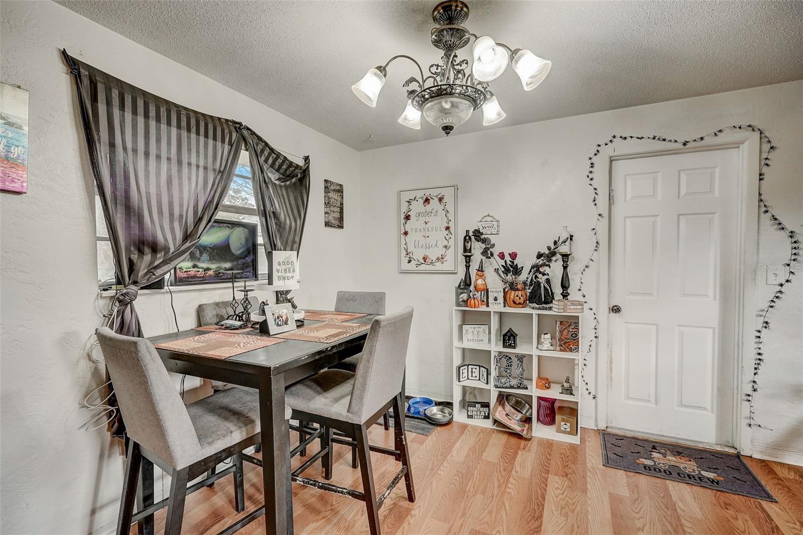 BEVERLY HILLS UN 14 - Residential