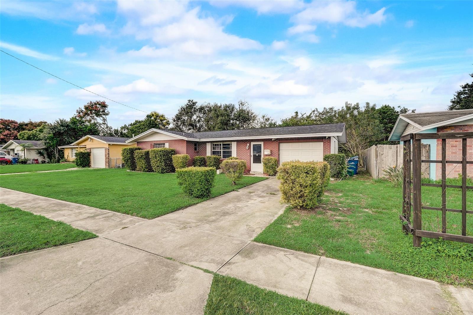 BEVERLY HILLS UN 14 - Residential