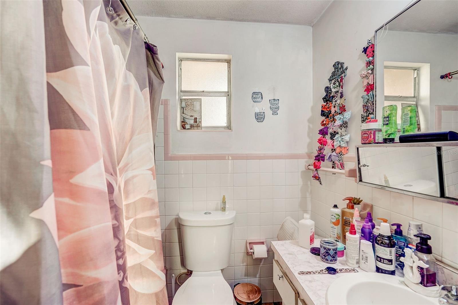 BEVERLY HILLS UN 14 - Residential