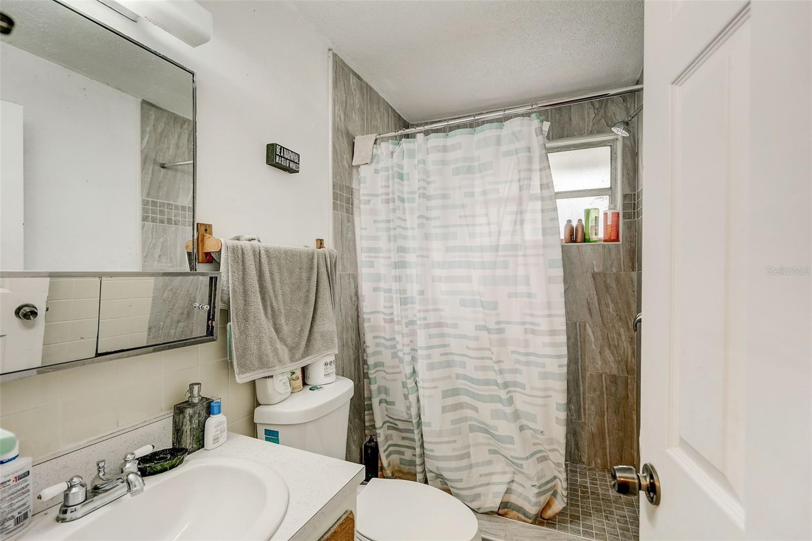 BEVERLY HILLS UN 14 - Residential