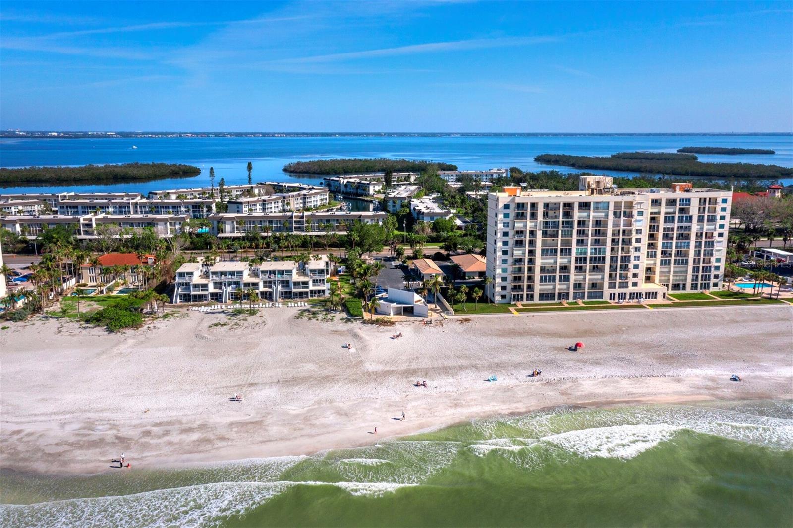 LONGBOAT HARBOUR - Residential