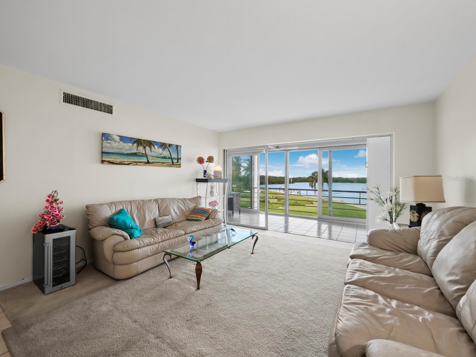 LONGBOAT HARBOUR - Residential