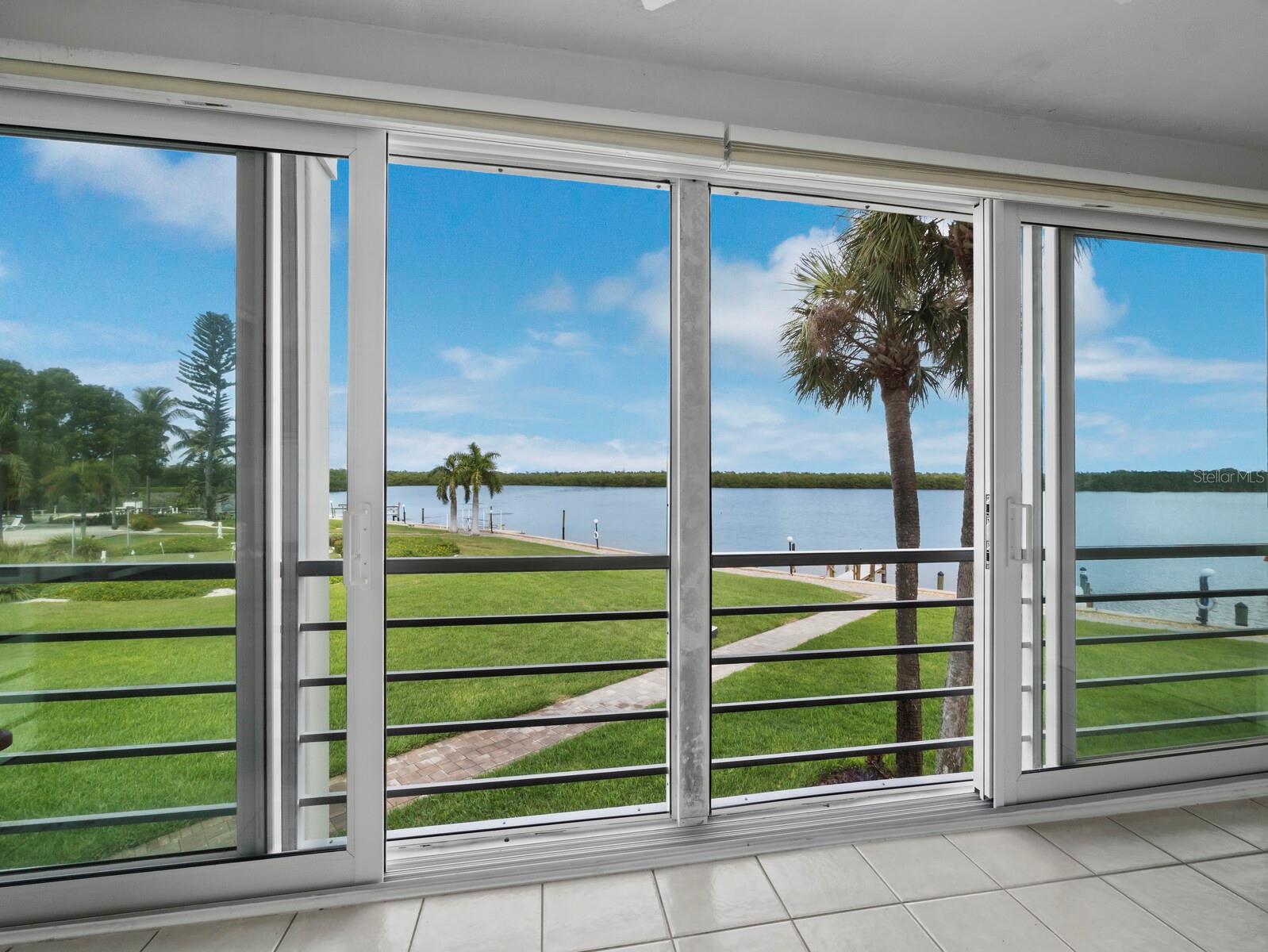 LONGBOAT HARBOUR - Residential