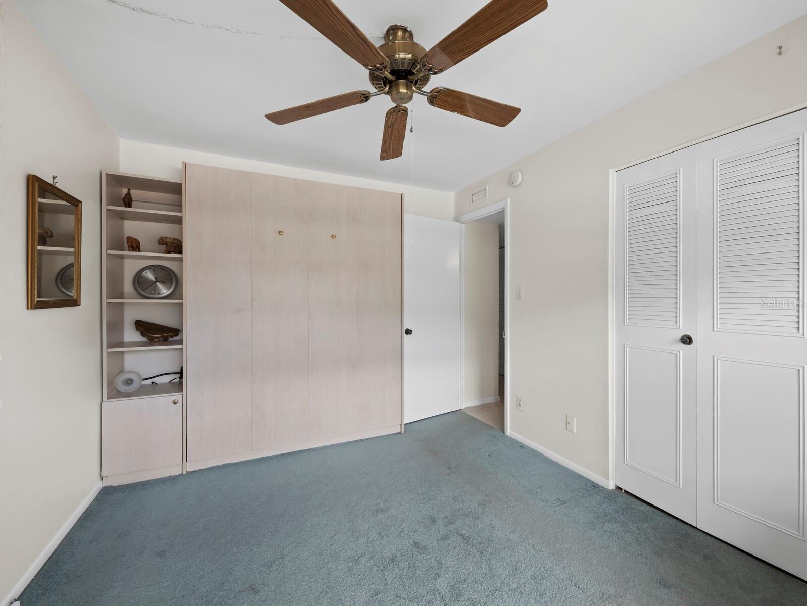 LONGBOAT HARBOUR - Residential