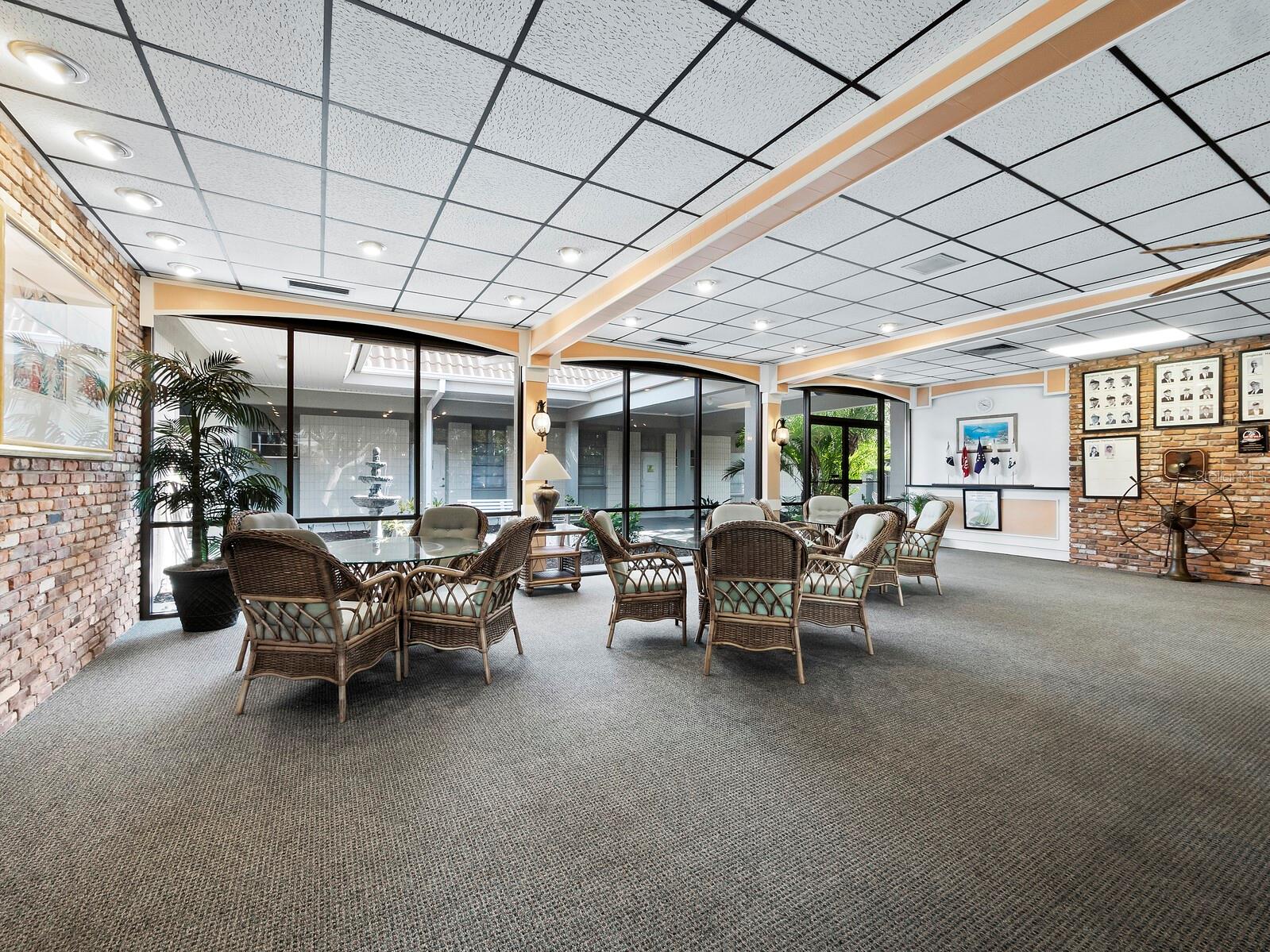 LONGBOAT HARBOUR - Residential