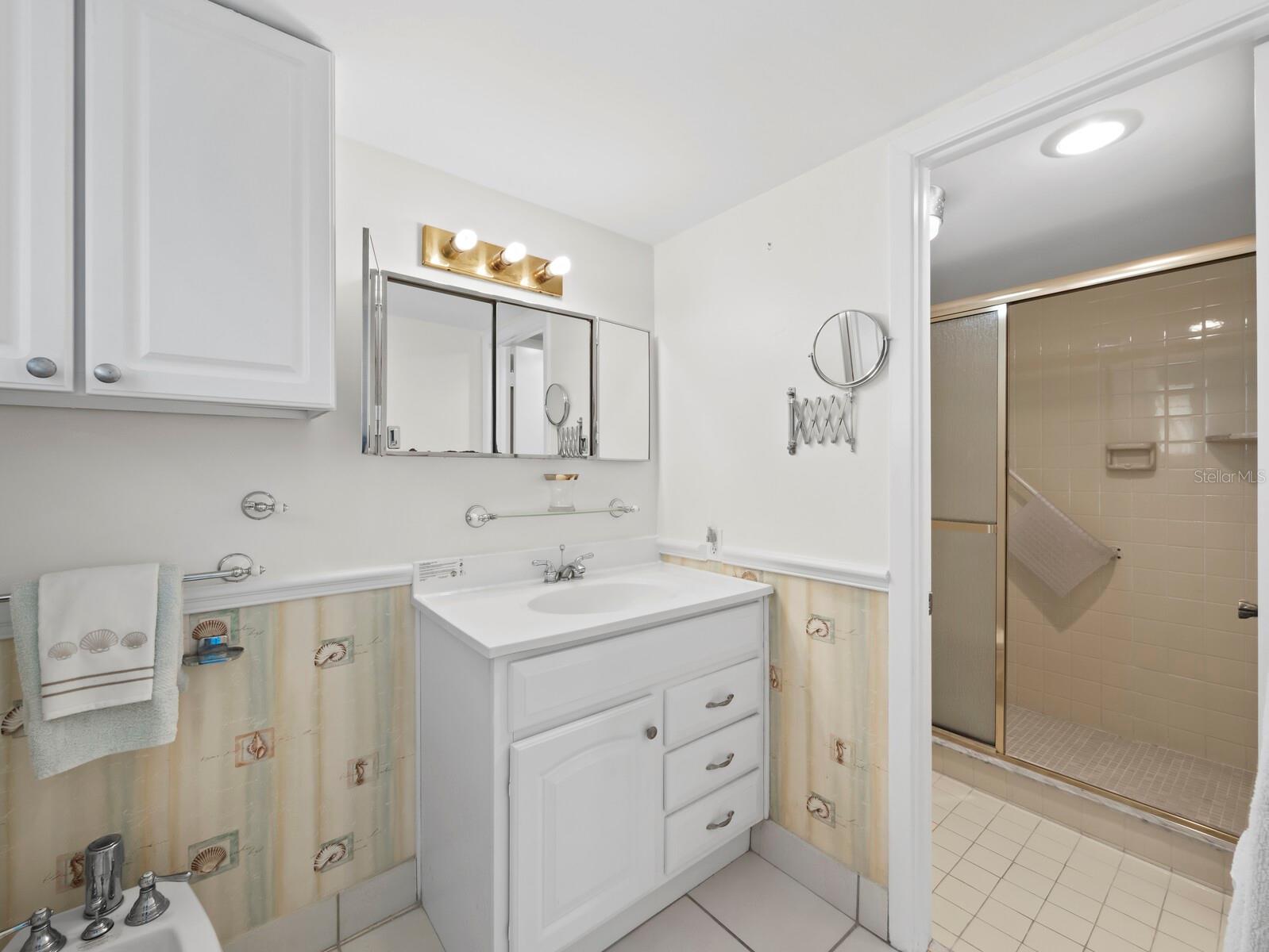 LONGBOAT HARBOUR - Residential