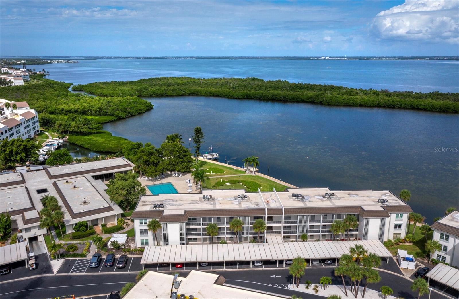 LONGBOAT HARBOUR - Residential