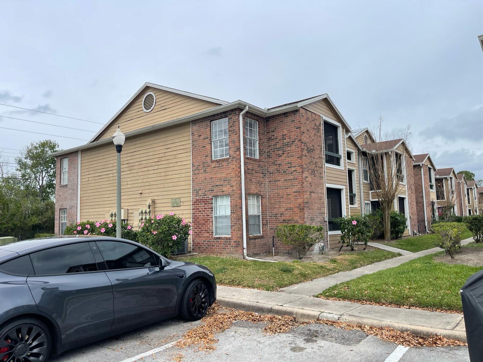 REGENCY GARDENS - Residential