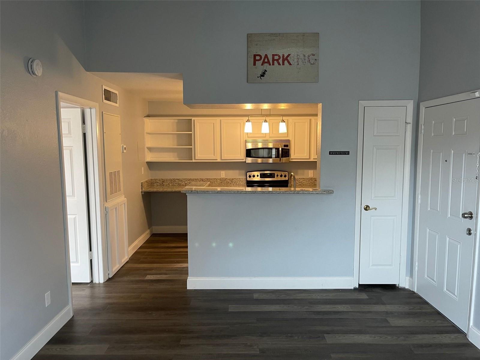 REGENCY GARDENS - Residential