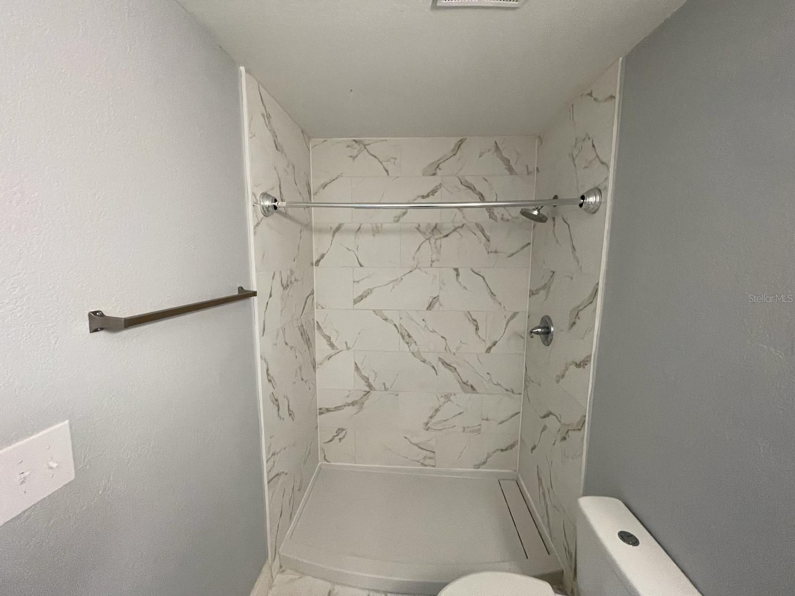 REGENCY GARDENS - Residential