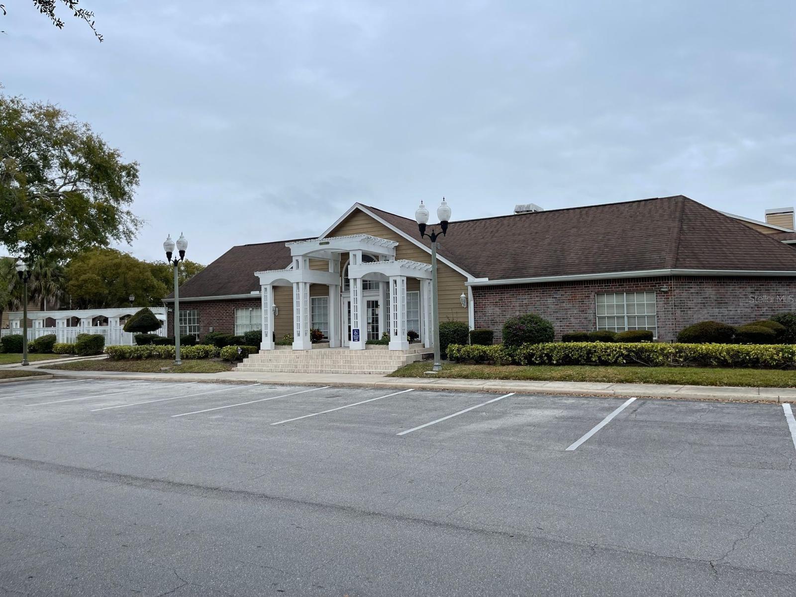 REGENCY GARDENS - Residential