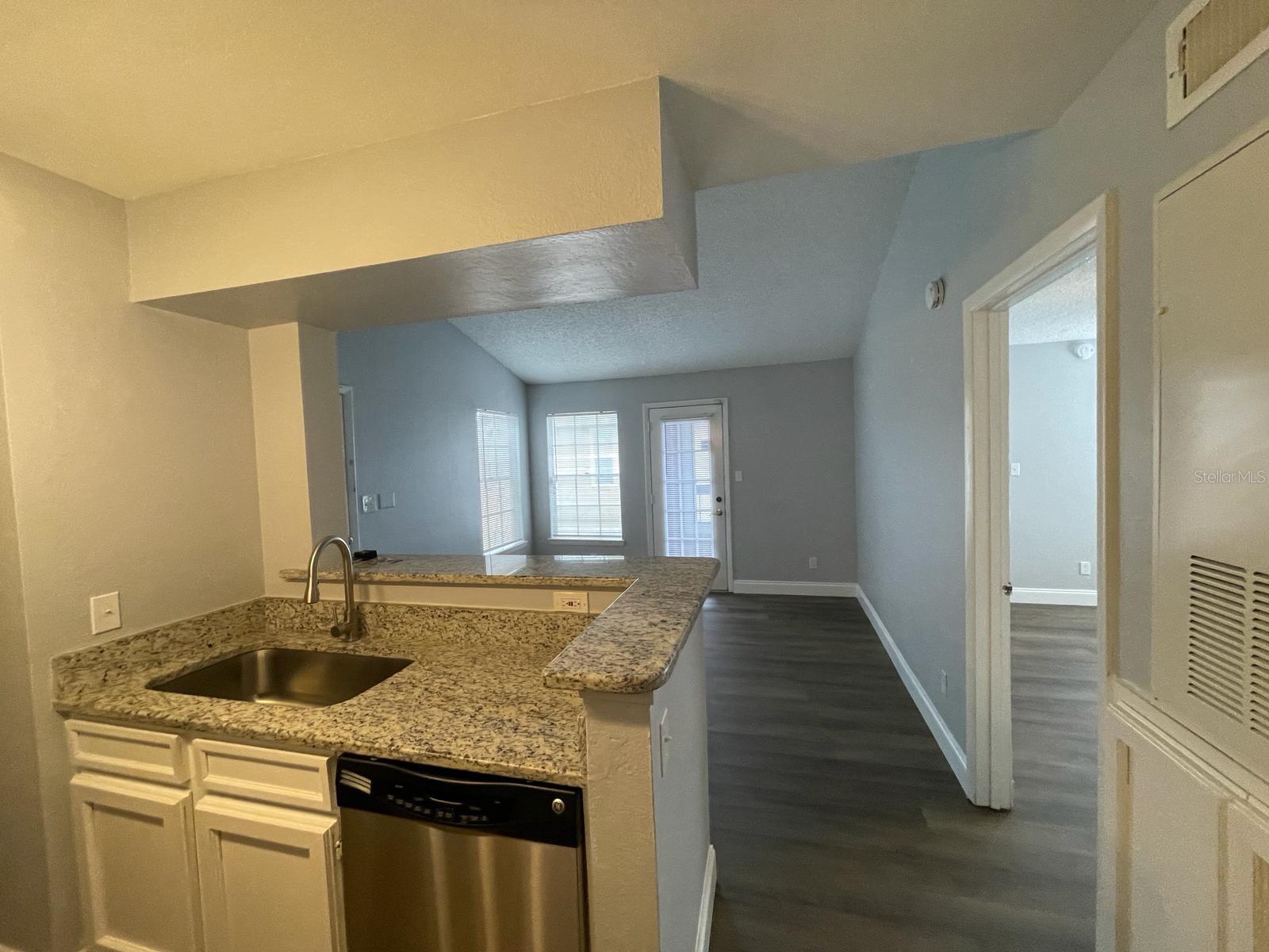 REGENCY GARDENS - Residential