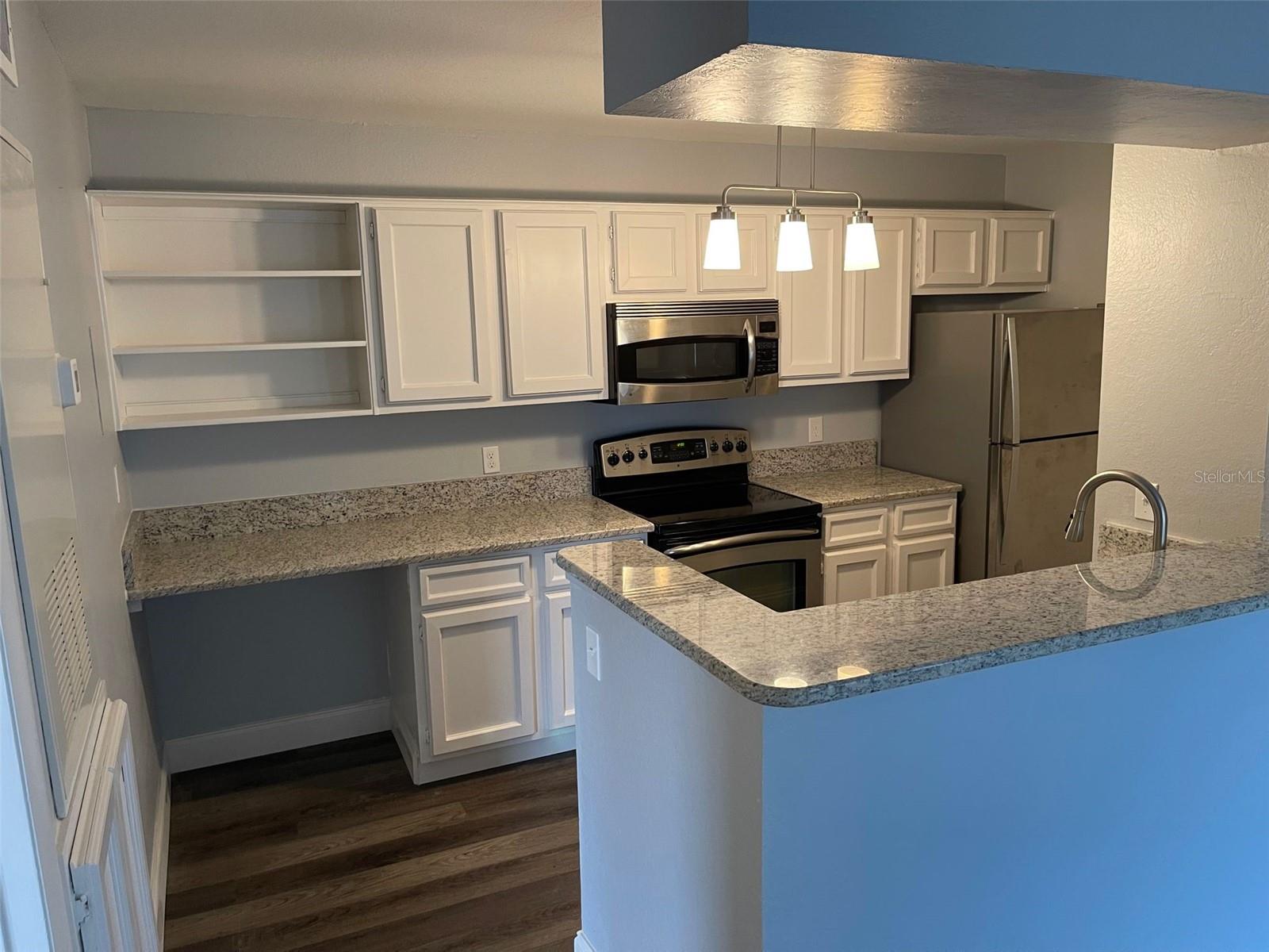 REGENCY GARDENS - Residential