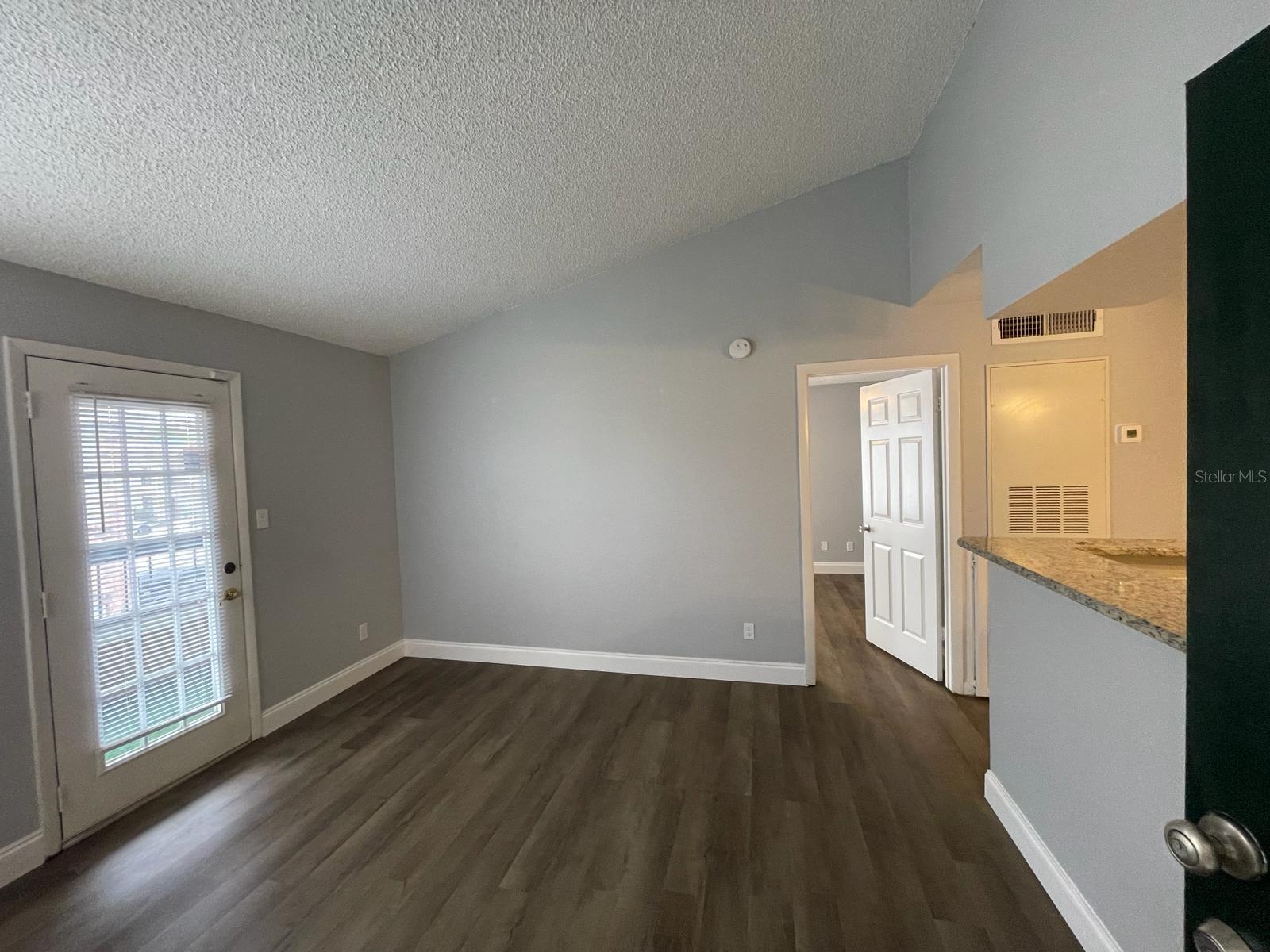 REGENCY GARDENS - Residential