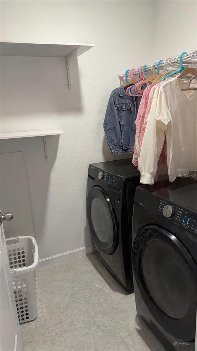 PHILLIPS LANDING PB 78 PG 16-19 LOT 5 ORB 6135 PG - Residential