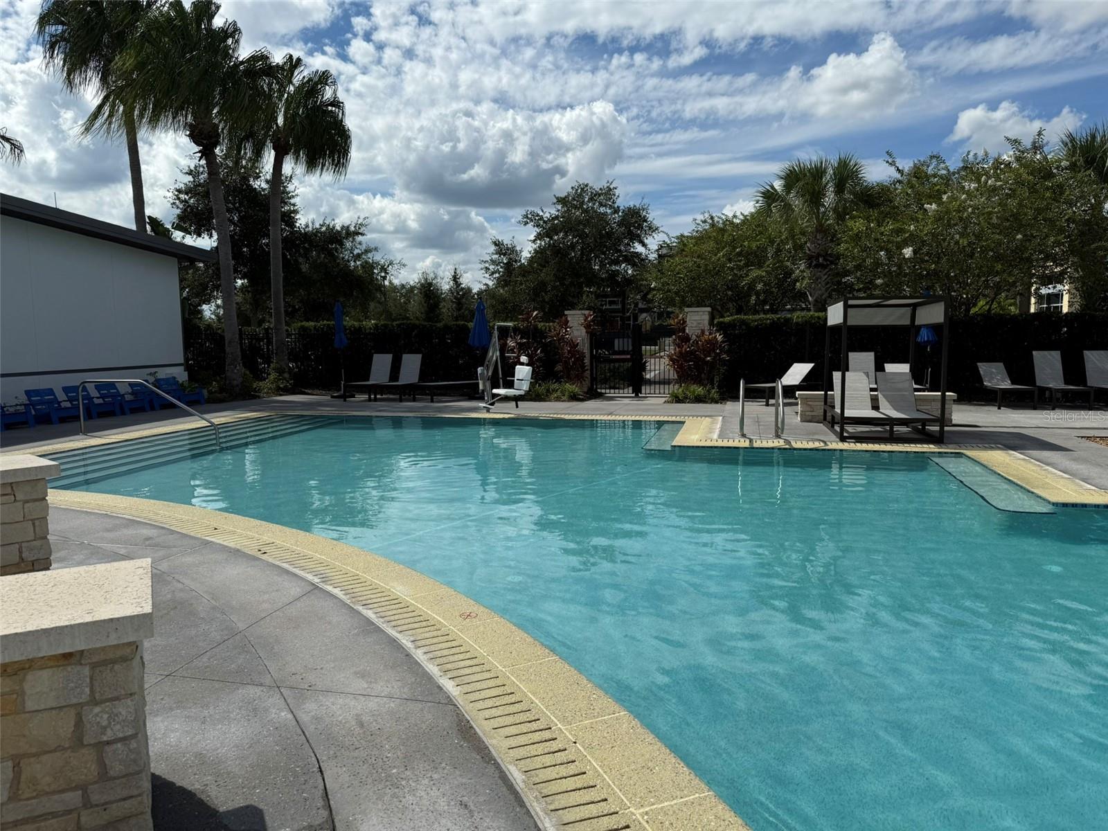 LAUREL POINTE PH 1 - Residential Lease