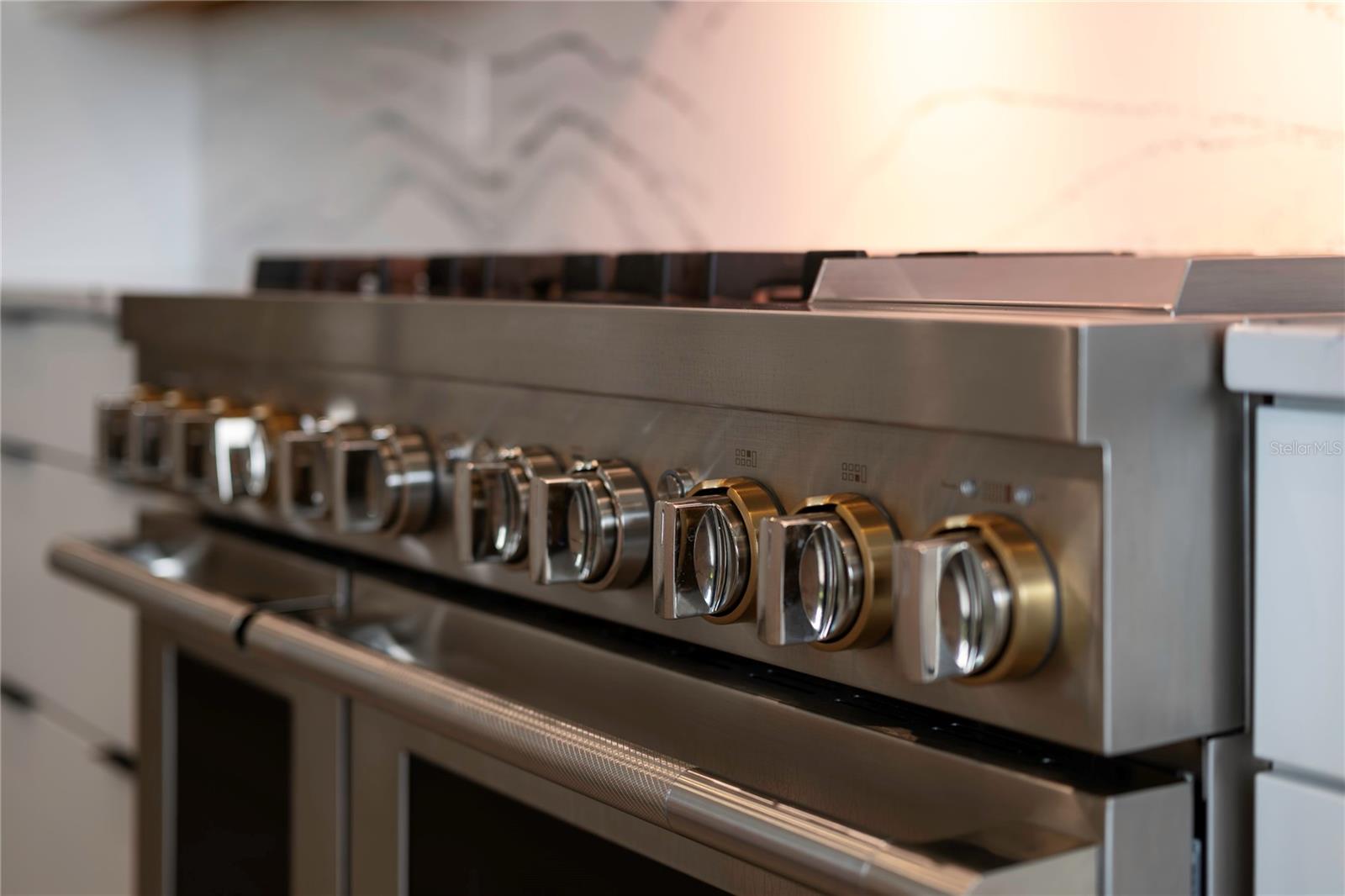 LAUREL POINTE PH 1 - Residential Lease