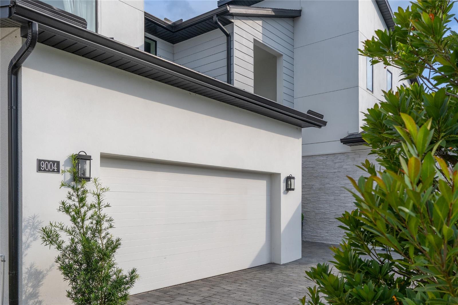 LAUREL POINTE PH 1 - Residential Lease