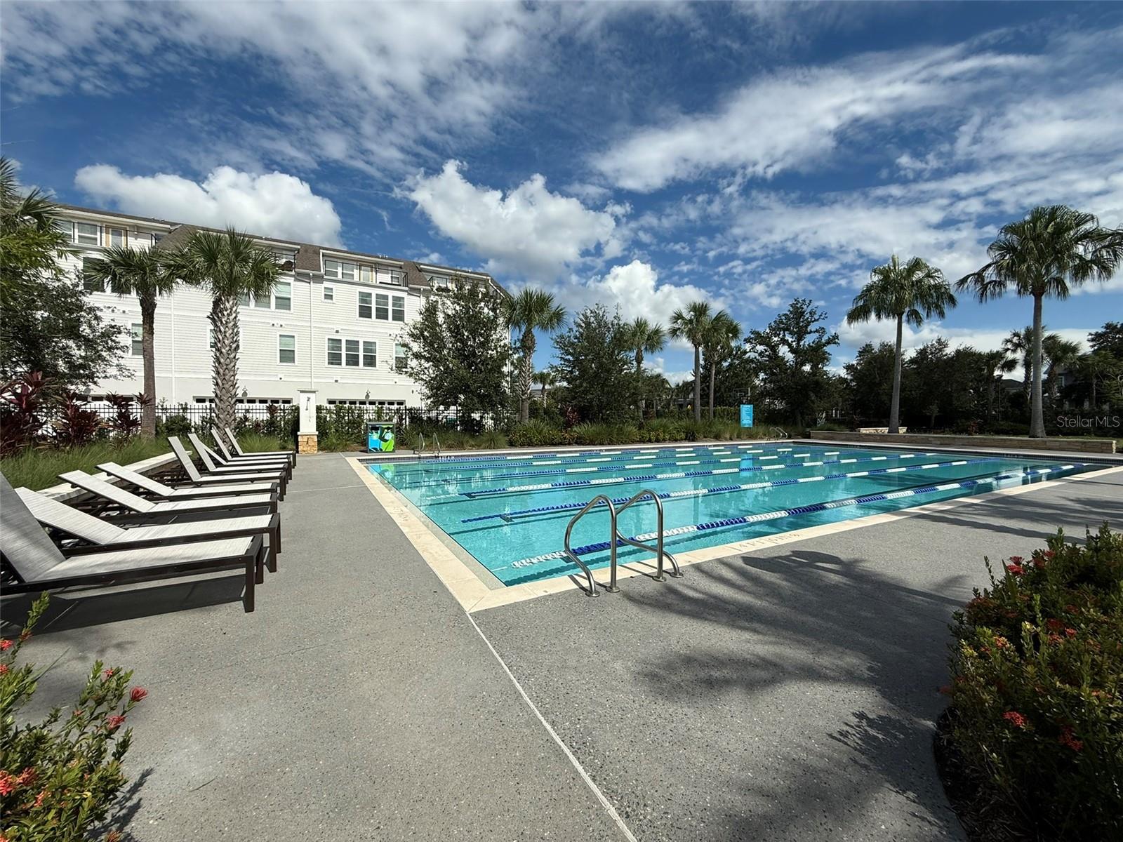 LAUREL POINTE PH 1 - Residential Lease