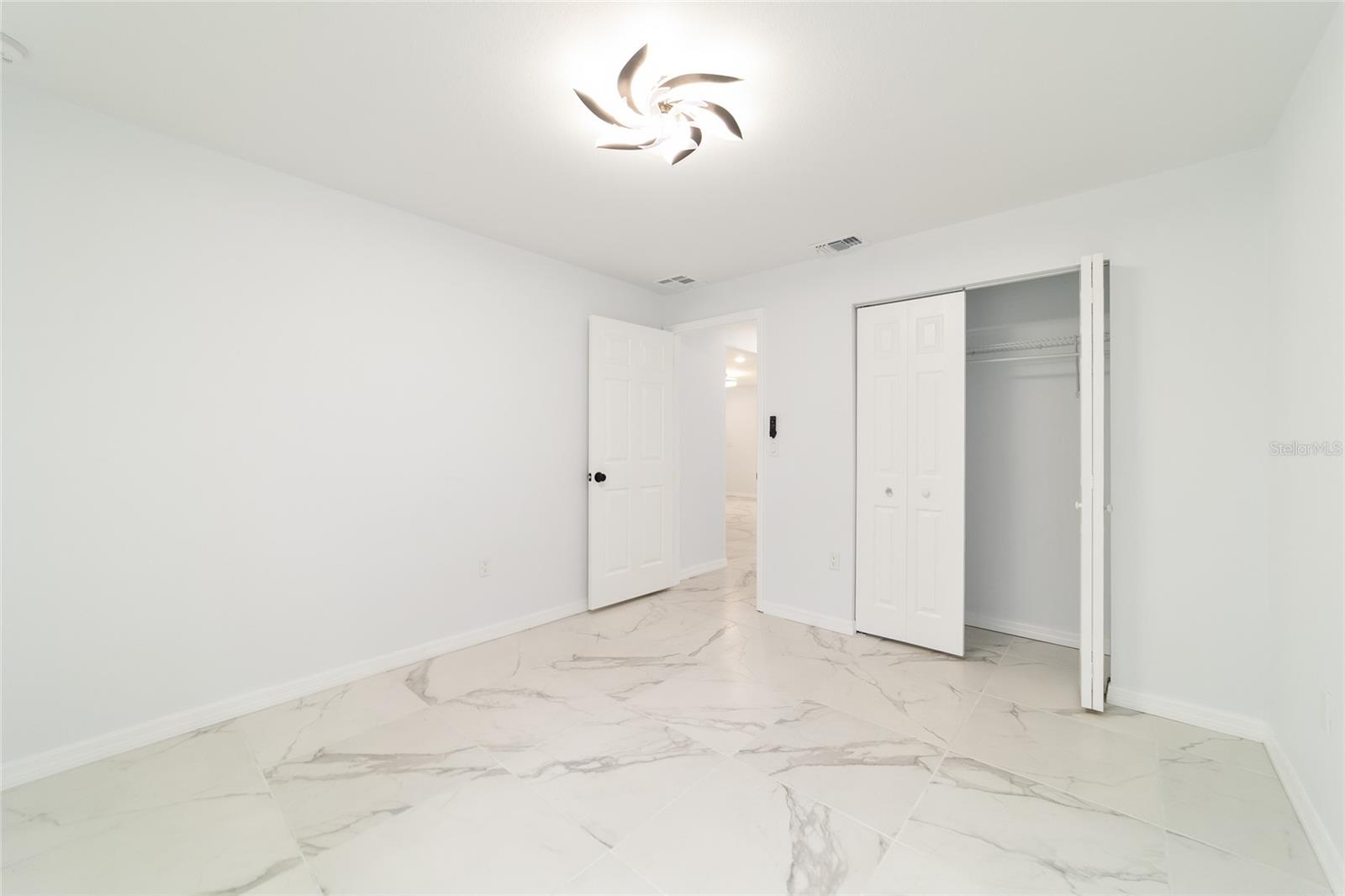 CITRUS SPGS UNIT 02 - Residential