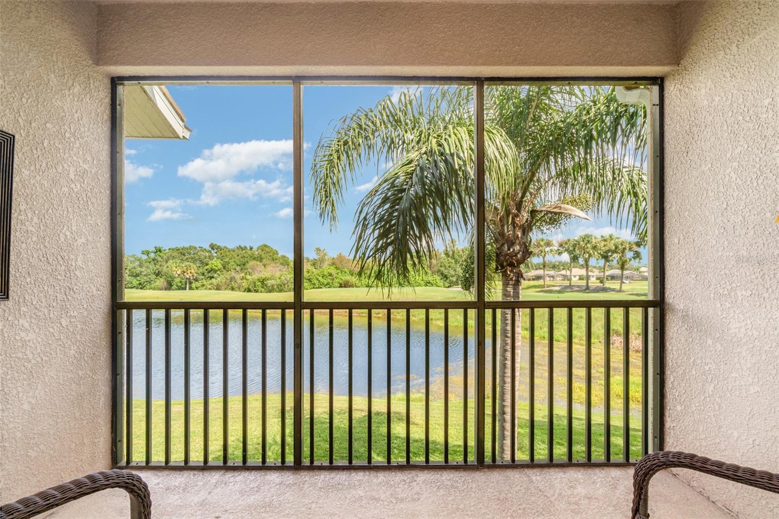 1011 FAIRWAYCOVE LANE 201