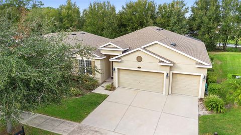 A home in DELAND