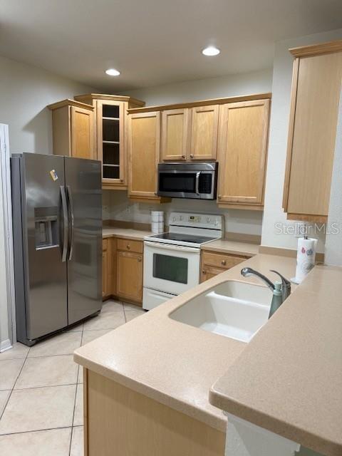 WORTHINGTON AT WEST PARK VILLA - Residential Lease
