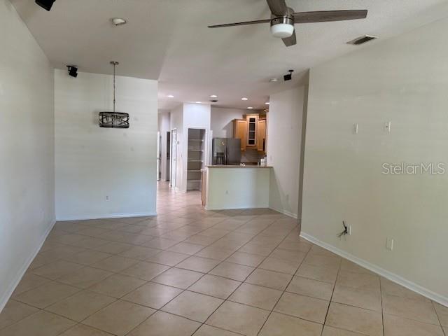 WORTHINGTON AT WEST PARK VILLA - Residential Lease